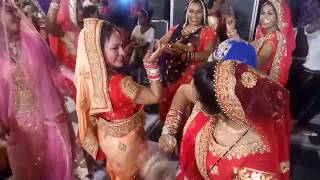 Ladies dance in wedding party  sapna chaudhary  ke song pe [upl. by Jehu]