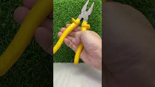 Be sure to remember this trick How to easily remove a plastic clamp [upl. by Garling43]