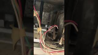 Not working hvacmaintenance hvacairsystem airconditioner اكسبلور airconditioningrepair [upl. by Fulton]