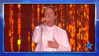 Este IMITADOR de JULIO IGLESIAS lo da todo con un POPURRÍ  Semifinal 1  Got Talent España 2019 [upl. by Narra]