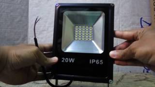 Lampu Sorot LED Flood Light Outdoor 20 watt [upl. by Kuebbing774]