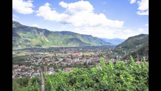 Obstbaumblüte in Lana bei Meran [upl. by Elohc]