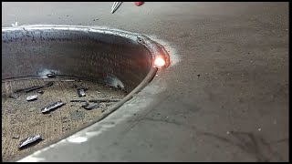 Horizontal welding using electrodes RD 260 E6013 [upl. by Gnauq77]