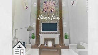 Coastal Vacation House Tour  Roblox BLOXBURG  Credits Cylito [upl. by Revolc]