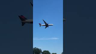 Delta 767300 Arriving at JFK planespotting [upl. by Kwok488]