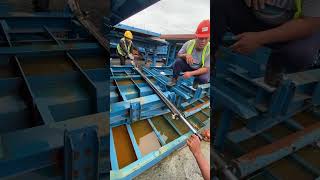 Outrigger cylinder boom repair [upl. by Aundrea]