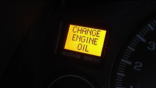 How to turn off the change engine oil light Chevy Silverado Tahoe GMC Yukon GMC Sierra Avalanche [upl. by Aihn]