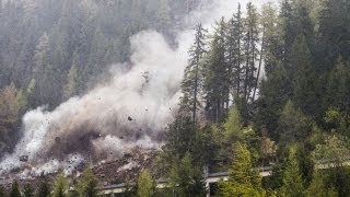 Sprengung nach Felssturz auf dem Felbertauern [upl. by Engenia917]