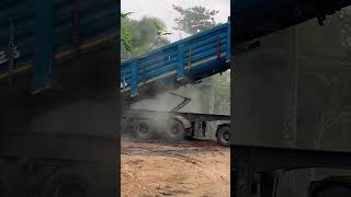 Signa long dumper unloading 5530s Hercules body youtubeshorts unloadingvideo [upl. by Alithia162]