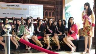 Perkenalan Diri Finalis Puteri Indonesia 2015 [upl. by Sirref]