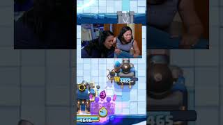 Rompe muros en Cr clashroyale clashroyalememes humor jijija aña [upl. by Eelarbed356]