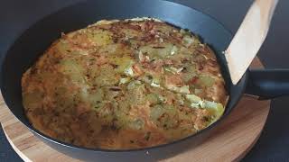 Recette Omelette de pommes de terre [upl. by Anne]