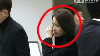 Yoona Crying Badly at SHINee Jonghyuns Funeral Rest in Peace Stay Strong Family [upl. by Aileon888]