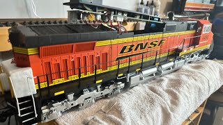 Bachmann Dash 9 ESU Loksound install [upl. by Whitehouse738]