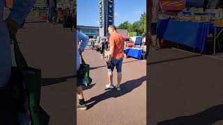 Les chiens et leurs propriétaires Brocantes Tournai Belgiquevlog youtubeshorts subscribe chien [upl. by Ari]