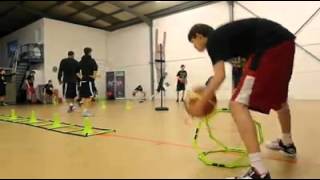 Entrenamiento intensivo de baloncesto [upl. by Yxel]