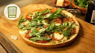 Fladenbrotpizza  eine echte Alternative zu klassischer Pizza chefkoch [upl. by Holmann]