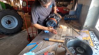 Repairing the front axle seal of the agrotron 100 [upl. by Atnad]