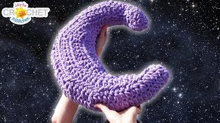 Big Fluffy Crescent Moon Pillow Crochet Pattern amp Tutorial [upl. by Wrightson]