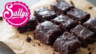 Brownies  schokoladig saftig und lecker  Sallys Lieblingsrezept  Sallys Welt [upl. by Lezirg]