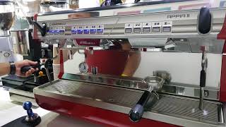 創盛咖啡之nuova SIMONELLI APPIA 2 自動清潔與設定 [upl. by Madra]