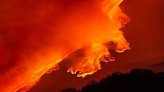 Spectacular footage of Mount Etnas mesmerising nighttime eruption [upl. by Solita937]