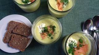 KartoffelZucchiniSuppe mit Räucherlachs und Schmand glutenfrei [upl. by Abil]