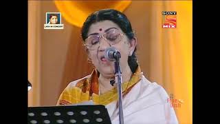 Dil Deewana  Lata Mangeshkar Live Concert An Era In Evening 1997  Maine Pyar Kiya 1989 [upl. by Sadnak]