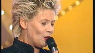 Gitte Henning  HQ  Lass mich heute nicht allein  03101999  Die goldene Stimmgabel [upl. by Auqcinahs]