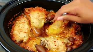 Slow Cooker Honey Garlic Chicken Thighs and Potatoes Recipe [upl. by Chappelka]