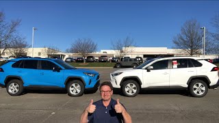 2020 RAV4 Hybrid LE vs Hybrid XLE  How to Choose [upl. by Mirelle]