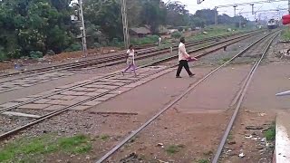 Confused Girl Vs Screaming Lalbagh Express [upl. by Ruddy]