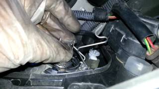 How to change a bulb  Peugeot 206 with H4 [upl. by Ianaj422]