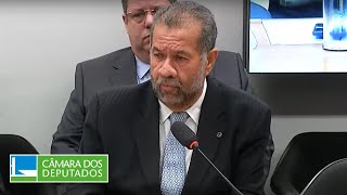 Ministro Carlos Lupi fala sobre desconto sindical e INSS  Fiscalização Financeira  2604 [upl. by Airym]