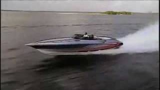 Powerboat tests the Fountain 35 Lightning [upl. by Anoo]