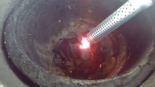 Using a Looftlighter to start a Kamado grill [upl. by Lienhard]