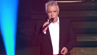 Michel Sardou  Les ricains Live officiel Les grands moments Olympia 2013 [upl. by Emyam]