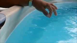 How to Clean Vinyl Pool Stains Como limpiar manchas en piscinas de vinil [upl. by Nagoh]