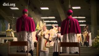 Pontifikalamt zur Immaculata in Lourdes mit Bischof Alfonso de Galaretta FSSPX [upl. by Notsla458]