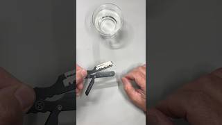 Easy Blade Install in Shavette Razor geofatboy shaving barber razor blade tips tricks new [upl. by Dosh]