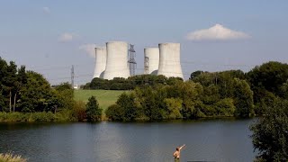 La République tchèque veut accélérer sa transition énergétique avec le nucléaire [upl. by Goddord724]