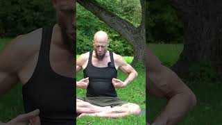 10 Minuten Yoga für einen TIEFEREN Schlaf [upl. by Dickey]