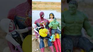 Người Cha Thiên Vị Bad Father With Daughter Toys Friend  Marvel Toy [upl. by Lunt]