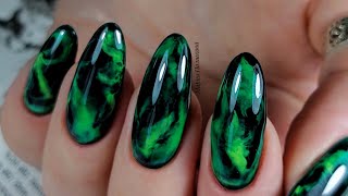 Текстуры на ногтях 💅 Витражный маникюр 🥰 Зелёные ногти 💚 Необычный дизайн ногтей по мокрому 💅 [upl. by Trilly]