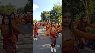 joget karnaval lamunan  gerakan karnaval shorts [upl. by Odlanyar]