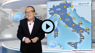 Previsioni meteo per martedì 12 novembre Peggiora soprattutto al Sud [upl. by Kolosick]