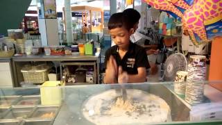 Fried ice cream review at Ayuthaya Park Thailand [upl. by Lizabeth]