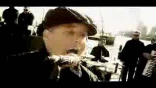 Dropkick Murphys  I´m shipping up to Boston with Lyrics [upl. by Adnaram]