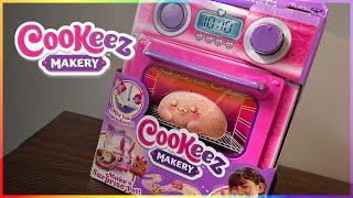 Cookeez Makery Oven Playset How Does It Work [upl. by Anidan51]