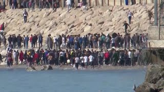 Tensions diplomatiques entre lEspagne et le Maroc avec la crise migratoire de Ceuta [upl. by Royo]